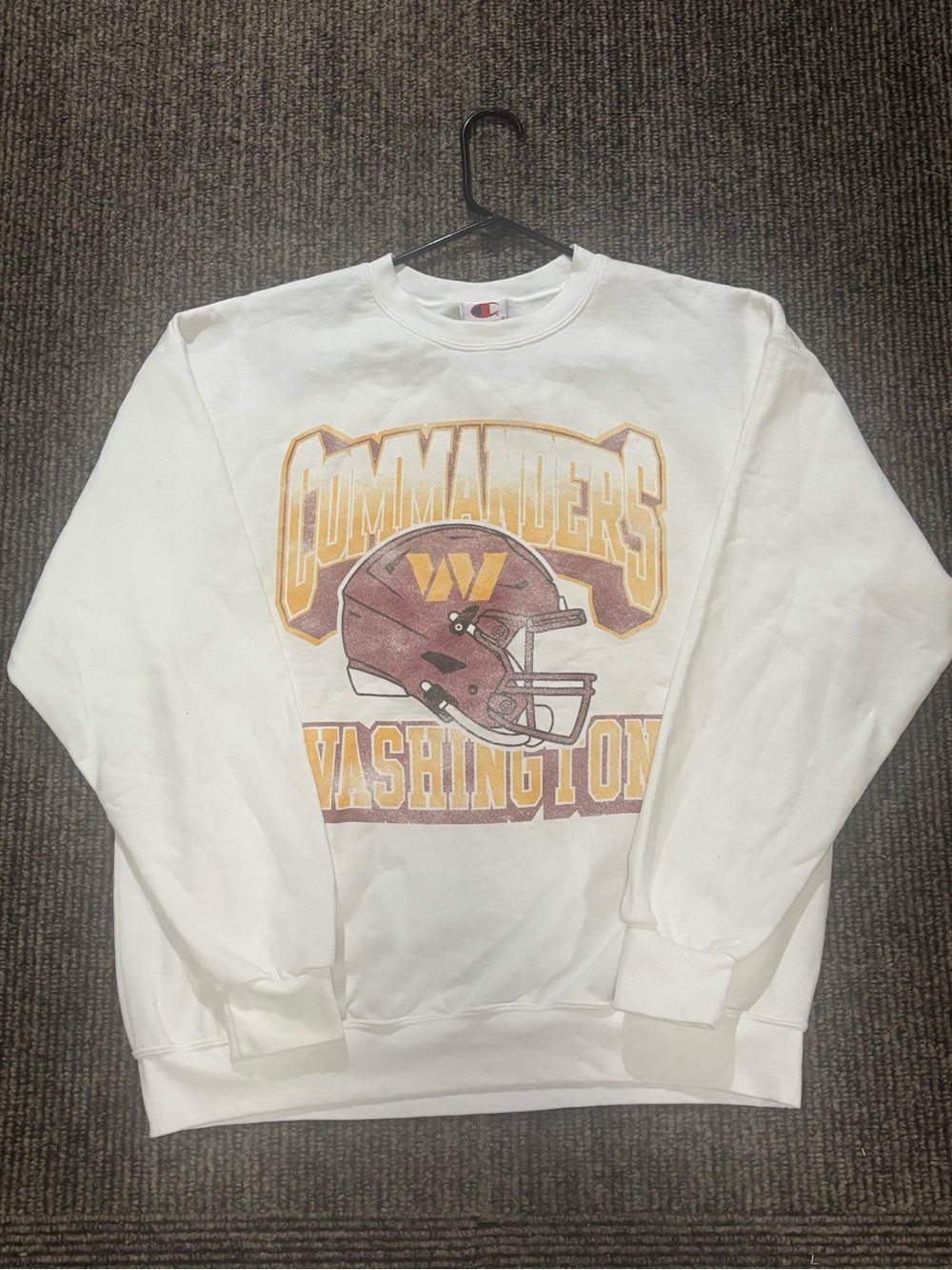NFL Washington Commanders Men's Champion Crewneck Brand New with Tags Sizd Large
